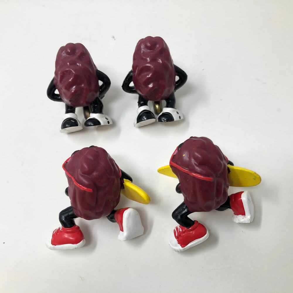 California Raisins Figures Lot of 12 Toys Surf Board Saxophone PVC 1987 Calrab - Picture 5 of 8